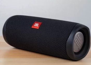 cea mai buna boxa JBL