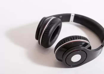 cele mai bune casti noise cancelling