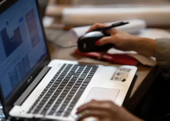 cel mai bun laptop