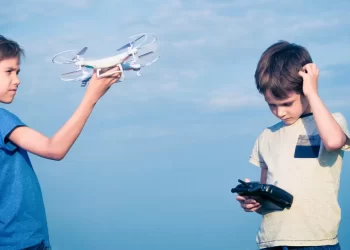 cele mai bune drone pentru copii